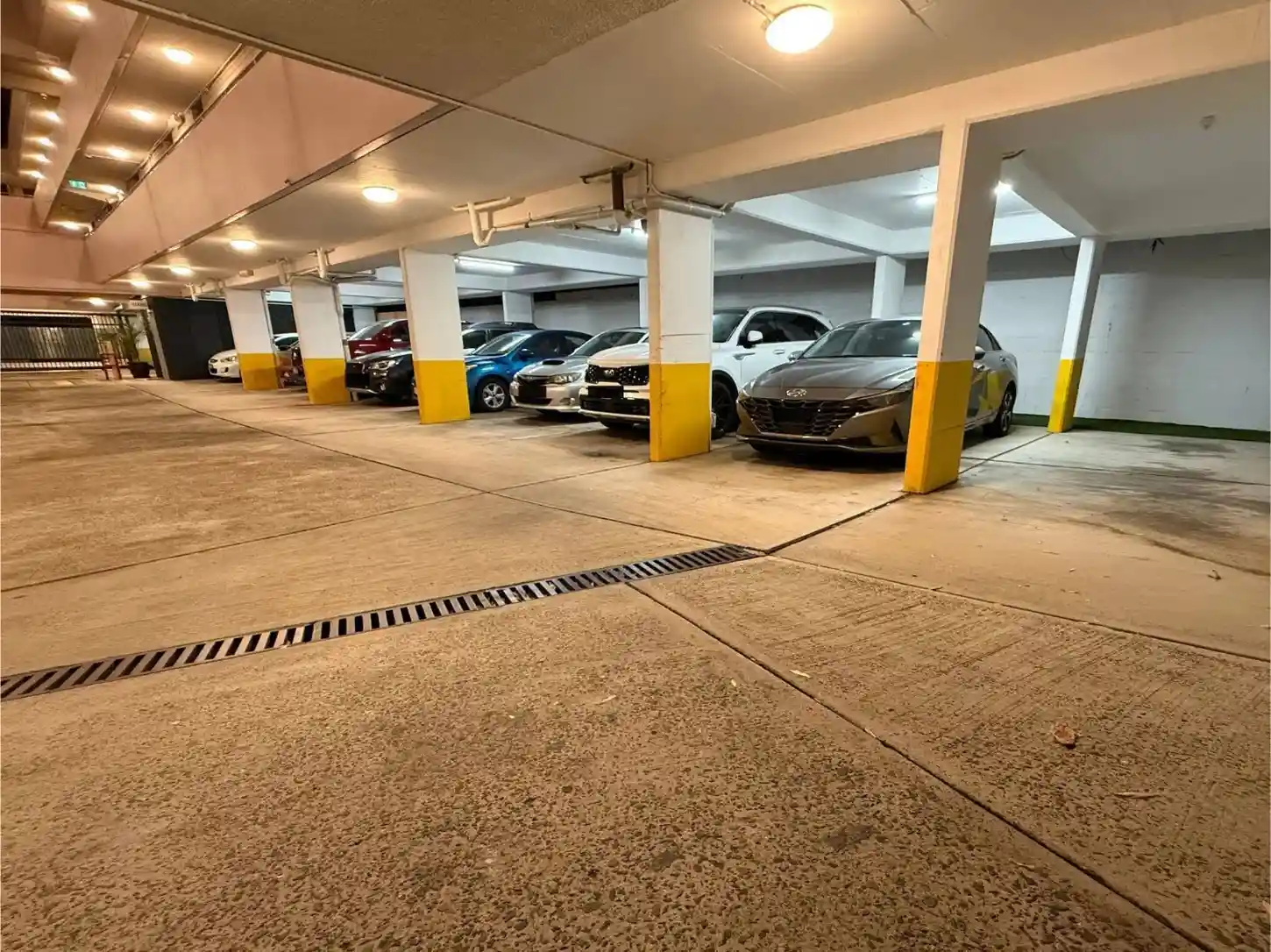 Step by step: hotel to Sydney Airport by train